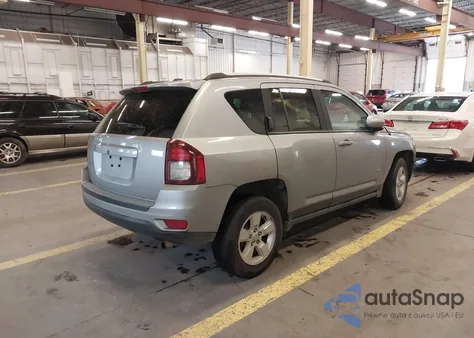 2016 Jeep Compass Latitude из США, поврежденный, VIN 1C4NJCEA5GD742337